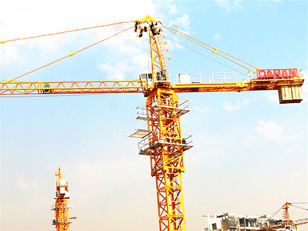 QTZ80 (TC6010) 塔帽式塔式起重機 8t、6t